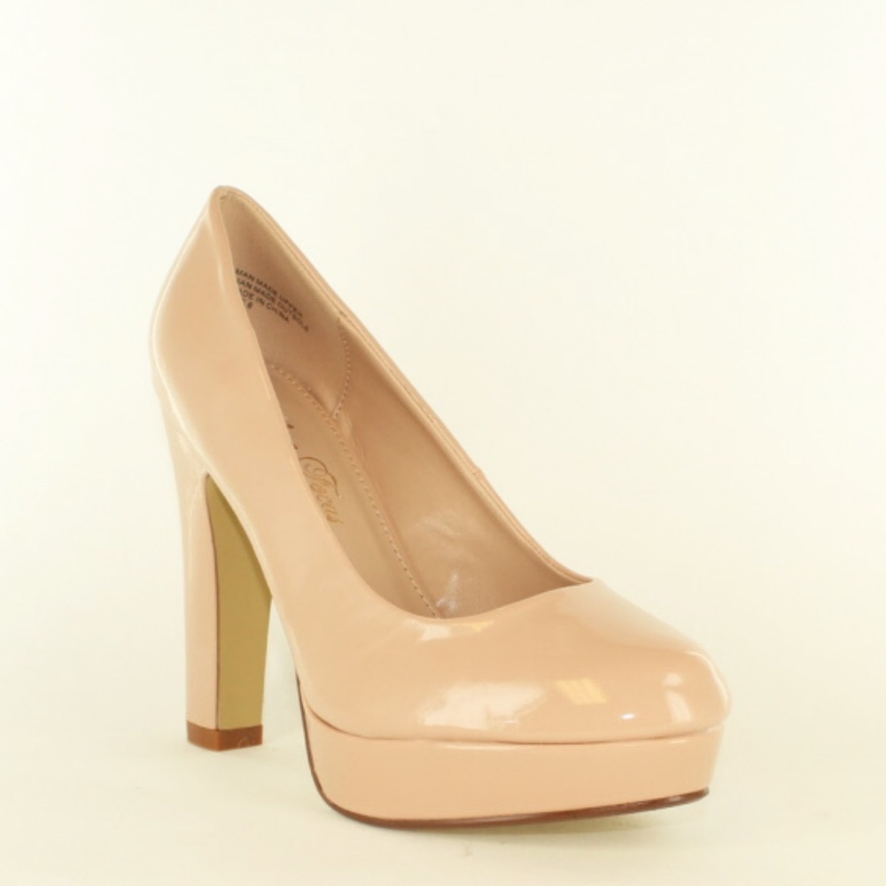 Elegant Nude Heels - Picture 2 of 2